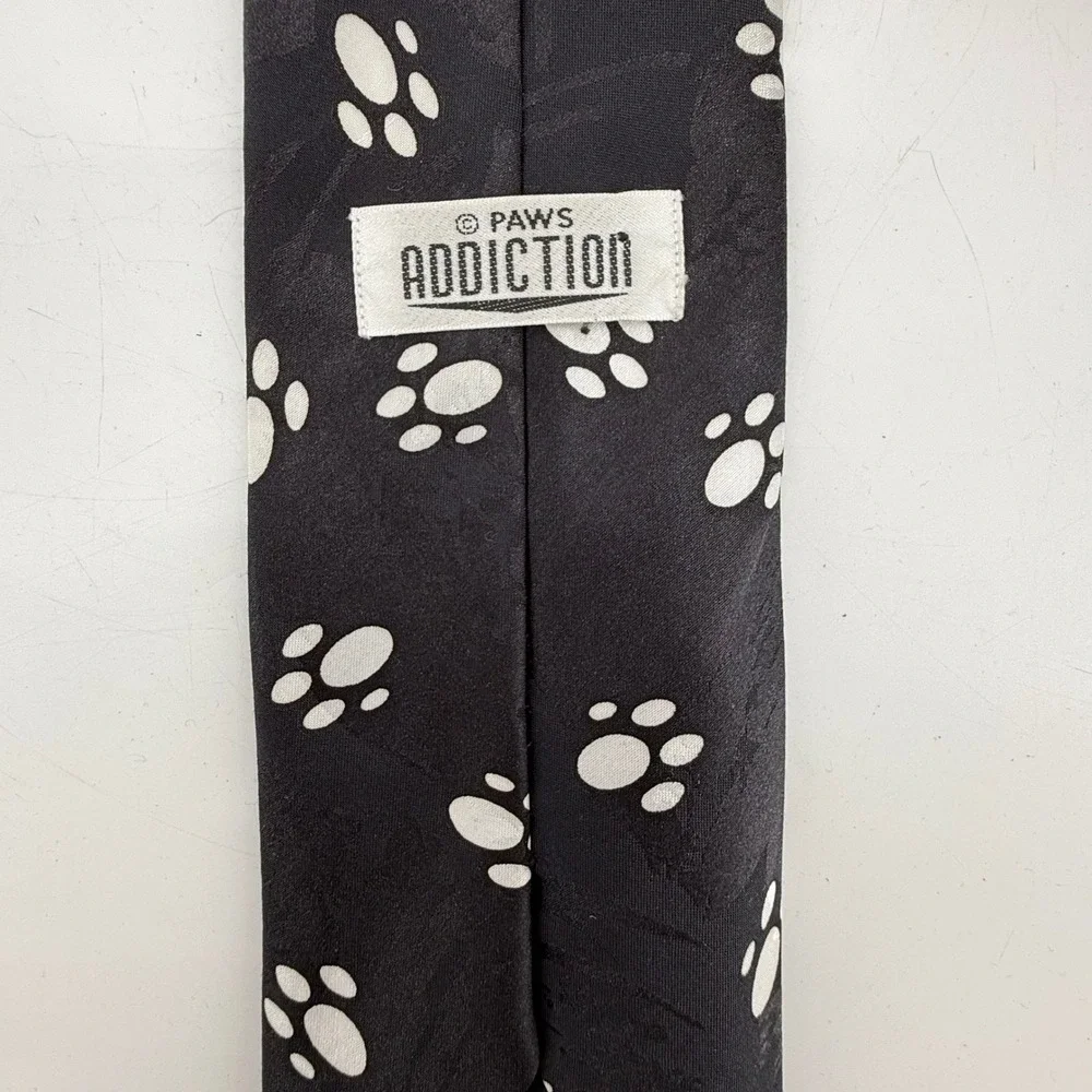 Vintage Garfield Paws Addiction Black Paw Print Graphic Necktie Mens Accessory